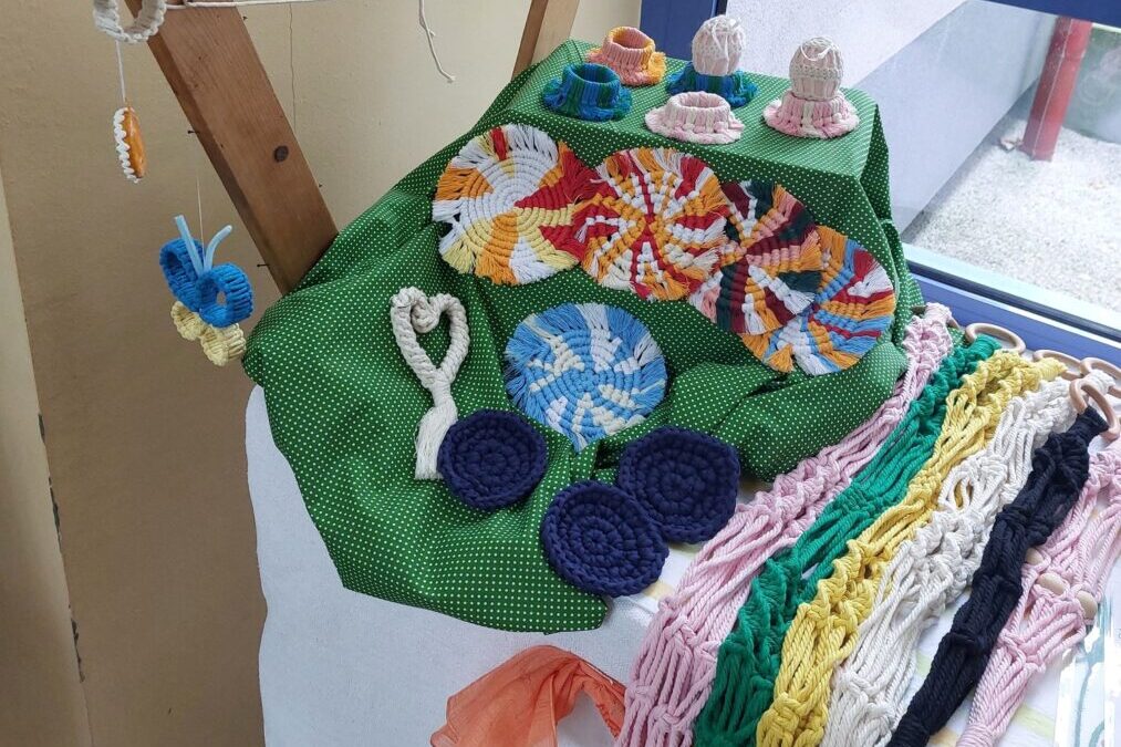 UČENIČKA ZADRUGA VRČEKI NA DANU ŠKOLE