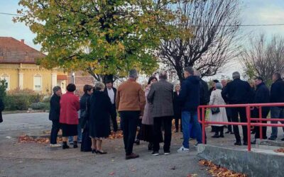 Susret u školskim klupama 45 godina nakon završetka osnovne škole