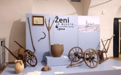 Učenici Osnovne škole Vinica posjetili izložbu „Ženi je mjesto…“ u dvorcu Opeka