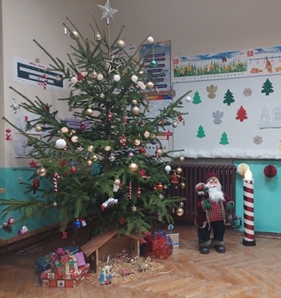 BOŽIĆNA PRIREDBA PŠ NATKRIŽOVLJAN