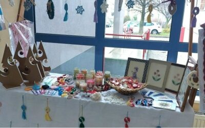 Humanitarna božićna prodaja Učeničke zadruge Vrčeki